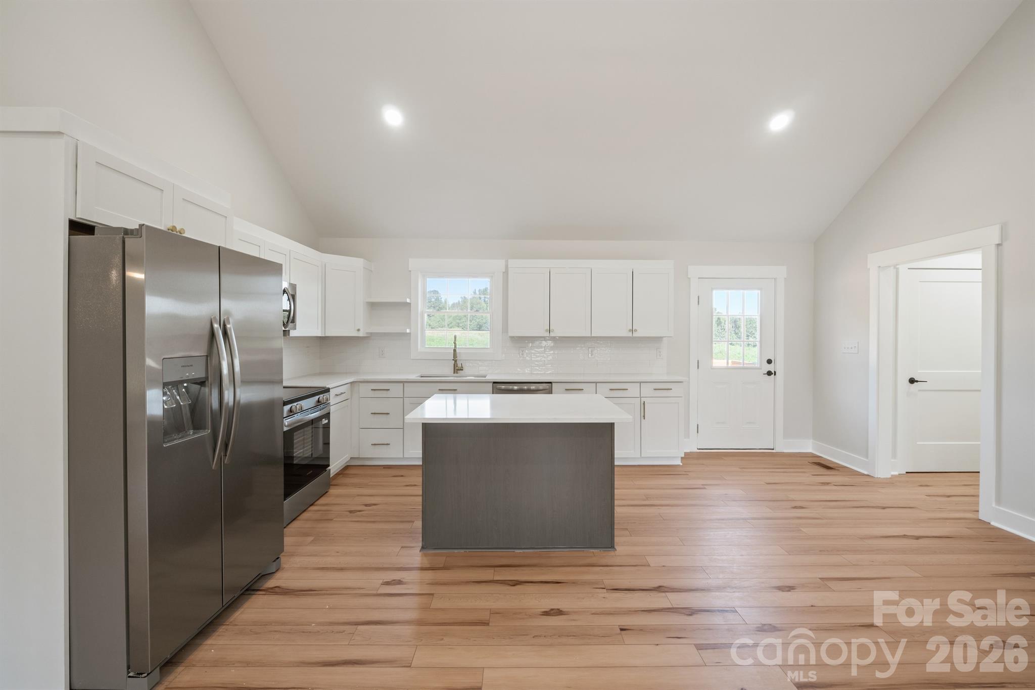 6292 Hill Gates Trail Property Photo 4