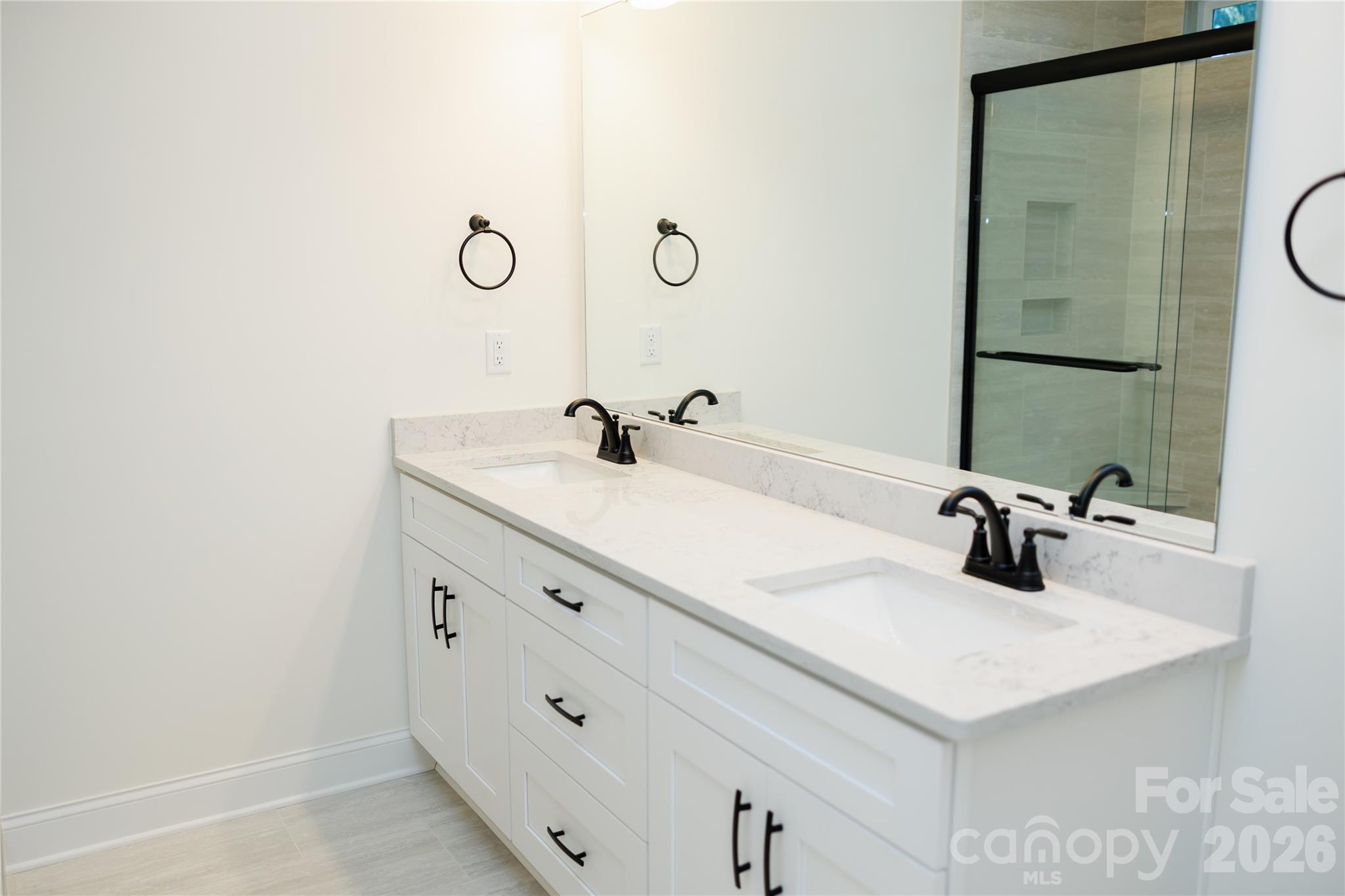 107 Abbington Lane Property Photo 16