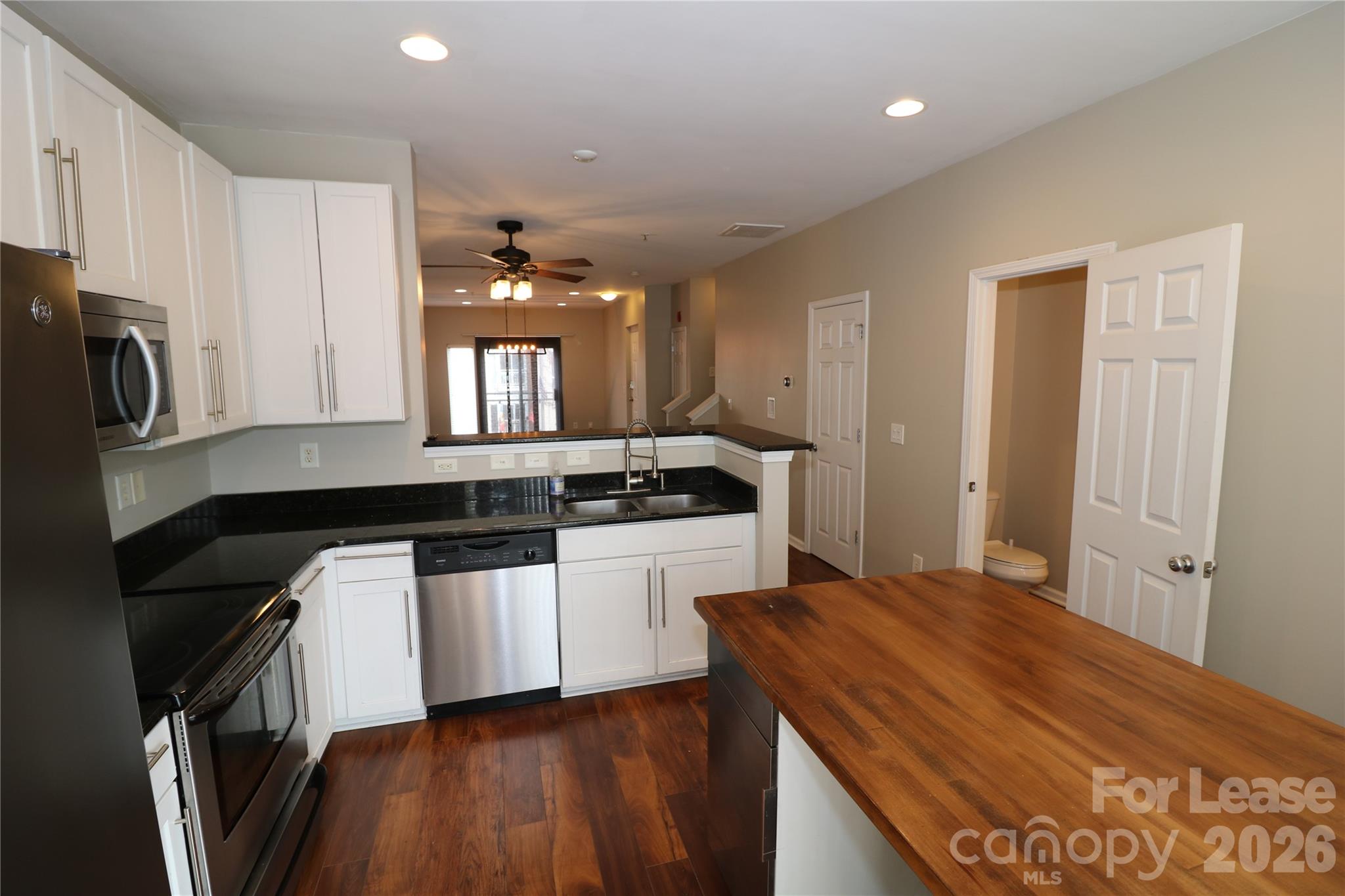 524 Donatello Avenue Property Photo 4