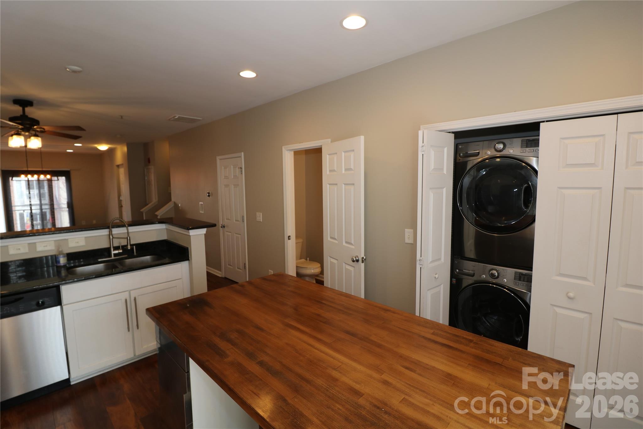 524 Donatello Avenue Property Photo 5
