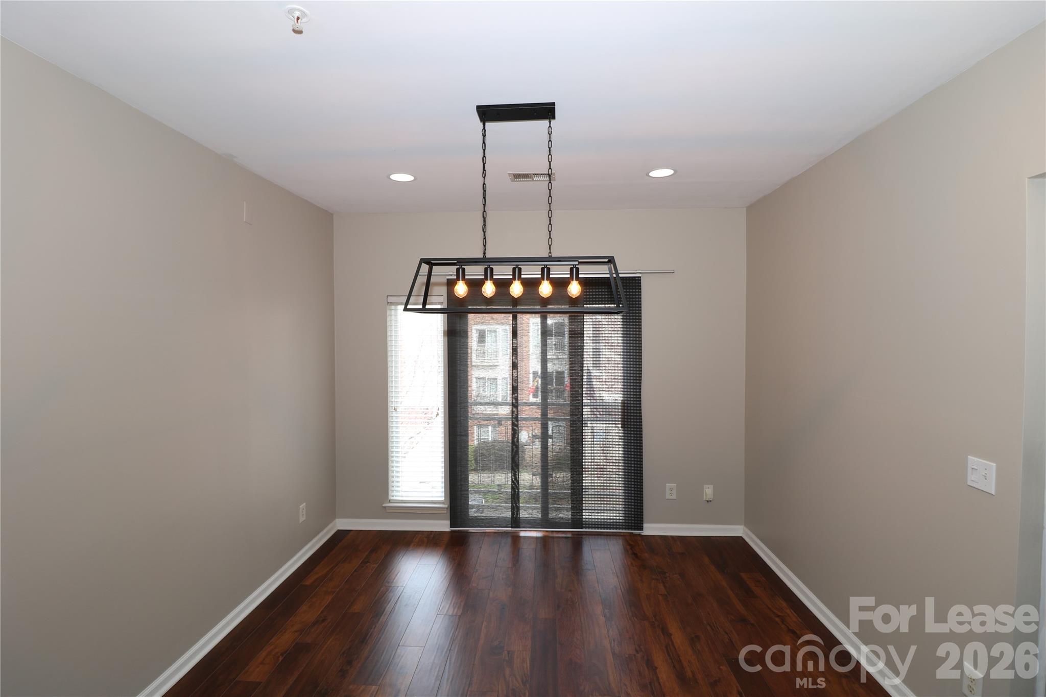 524 Donatello Avenue Property Photo 8