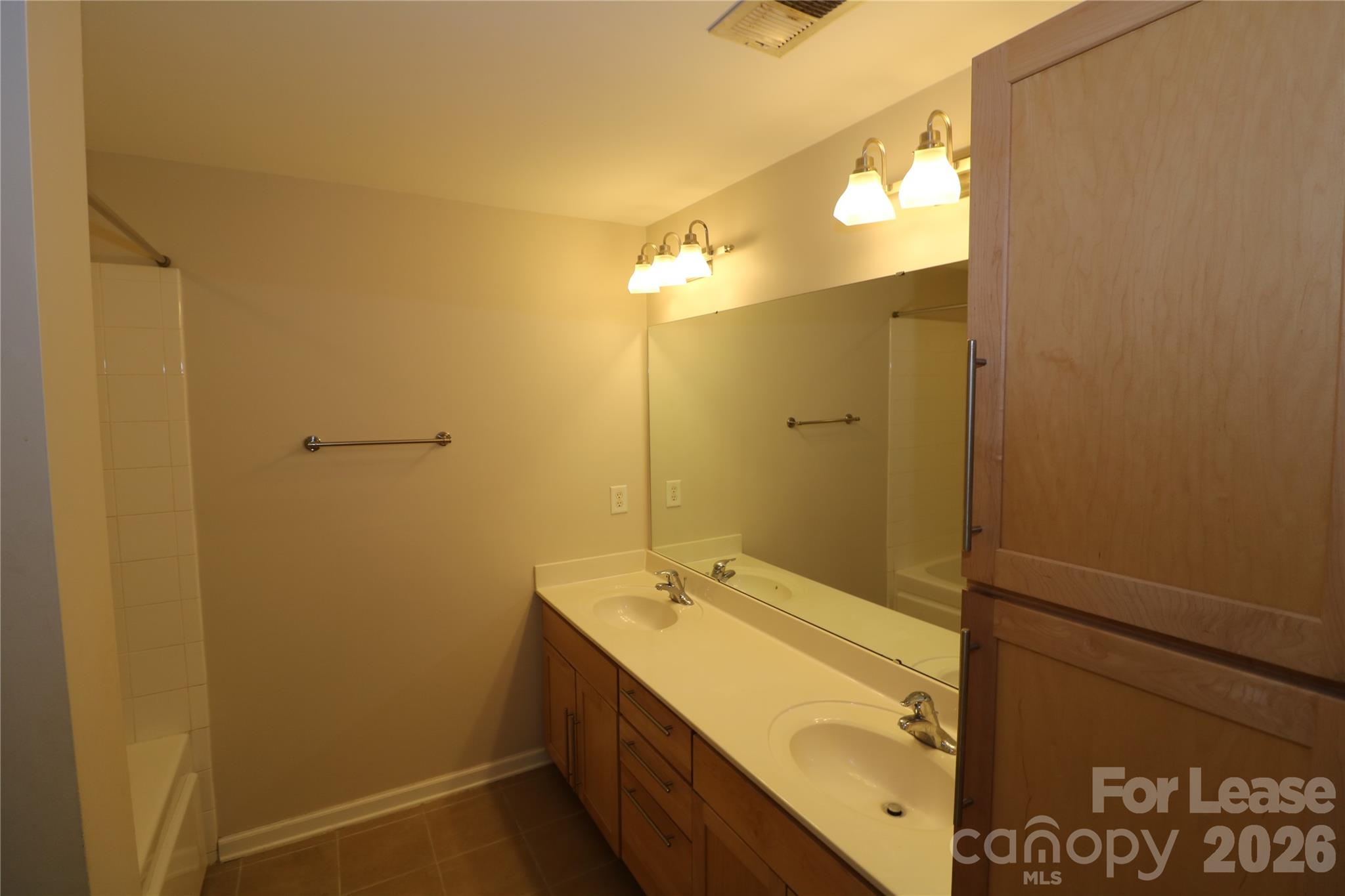 524 Donatello Avenue Property Photo 16
