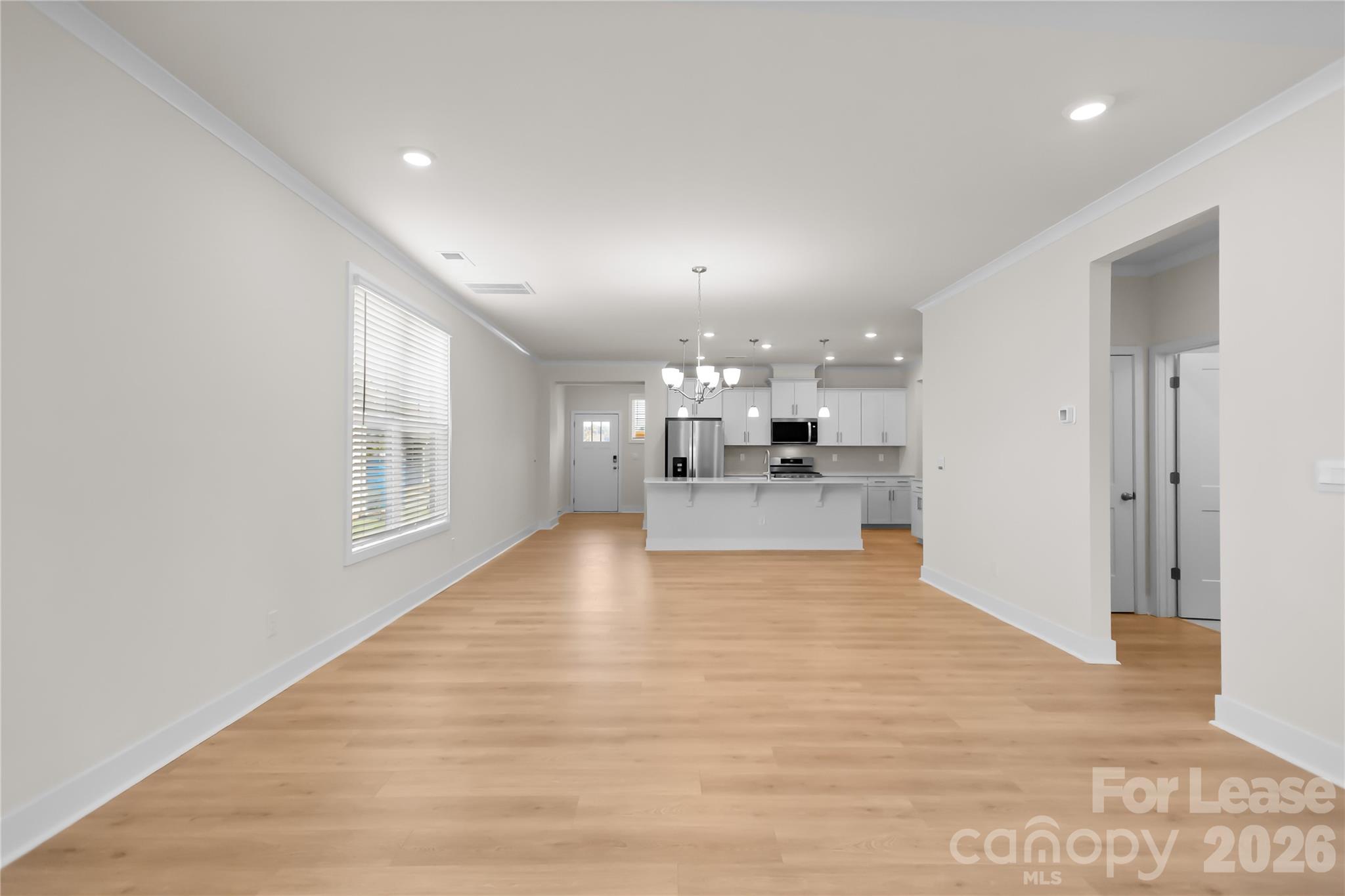7589 Bainbridge Road Property Photo 4