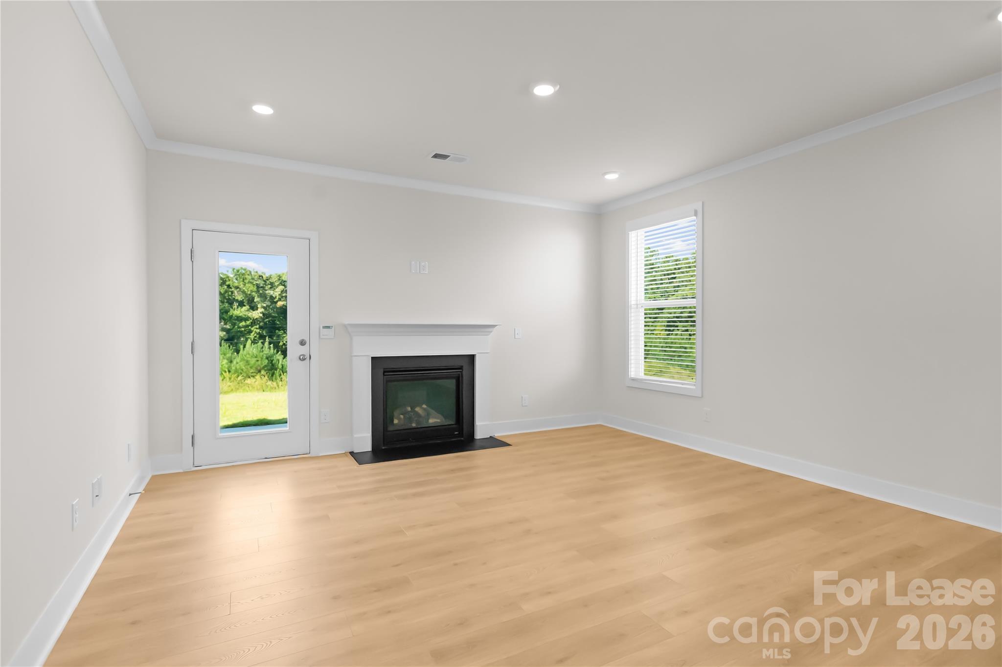 7589 Bainbridge Road Property Photo 10