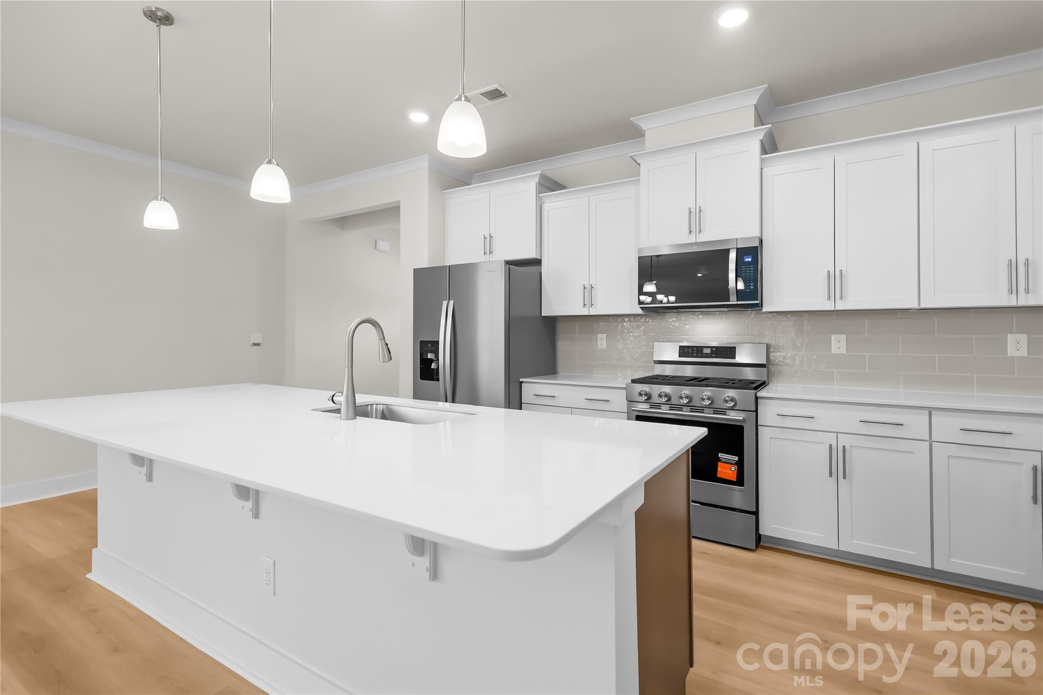 7589 Bainbridge Road Property Photo 15