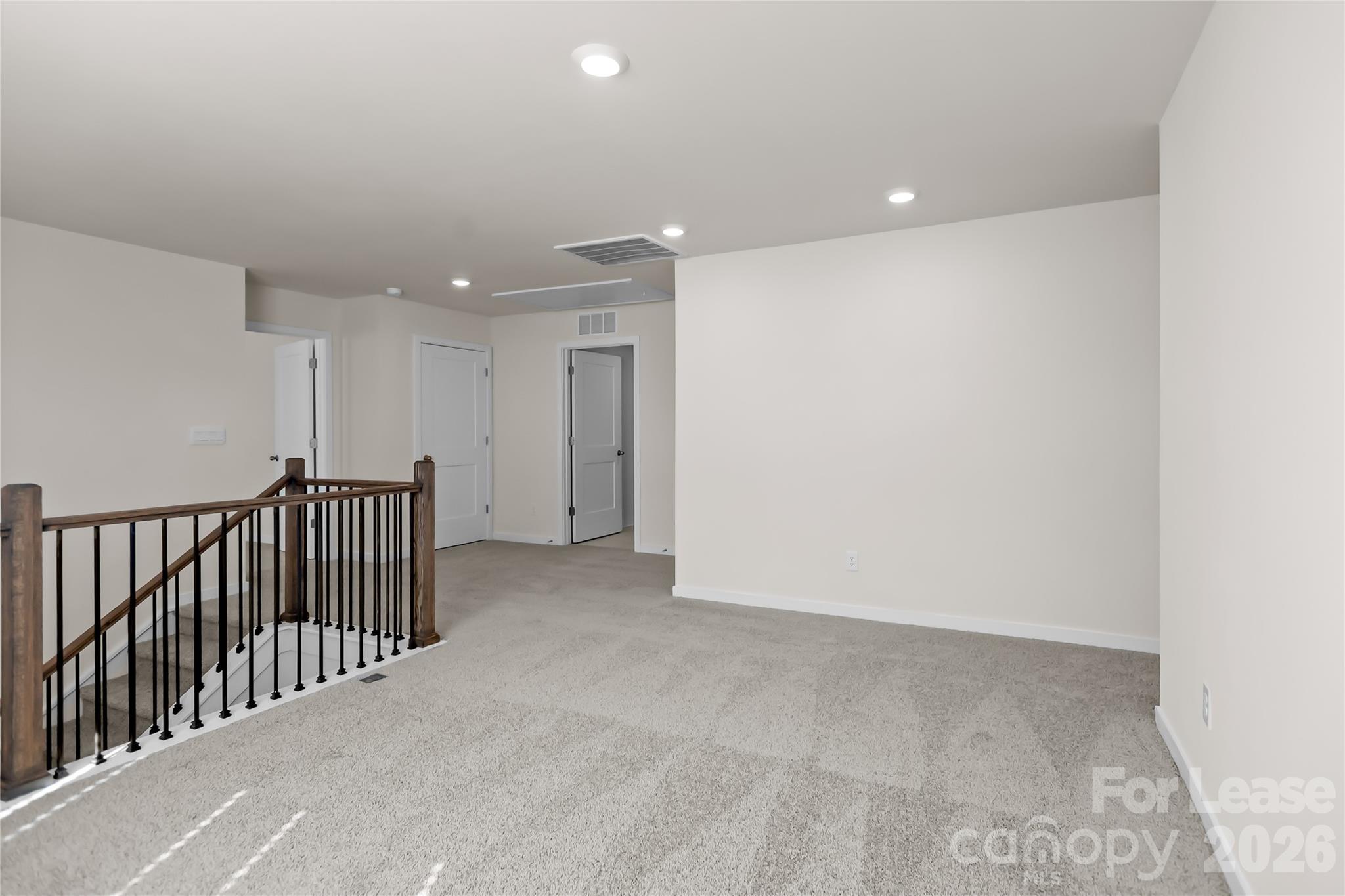 7589 Bainbridge Road Property Photo 22