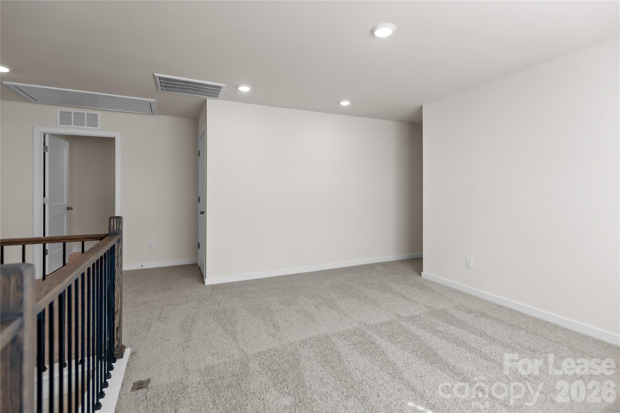 7589 Bainbridge Road Property Photo 23