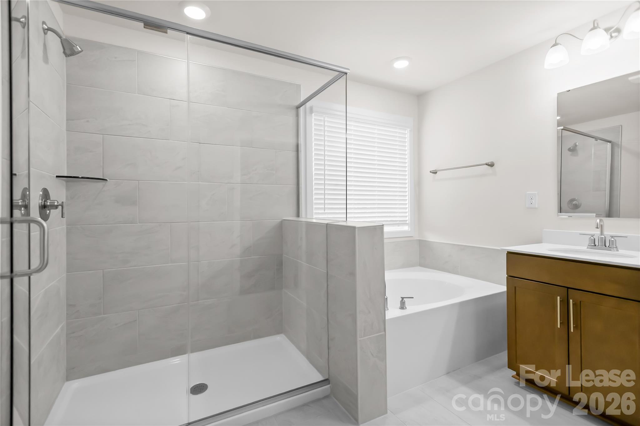 7589 Bainbridge Road Property Photo 28