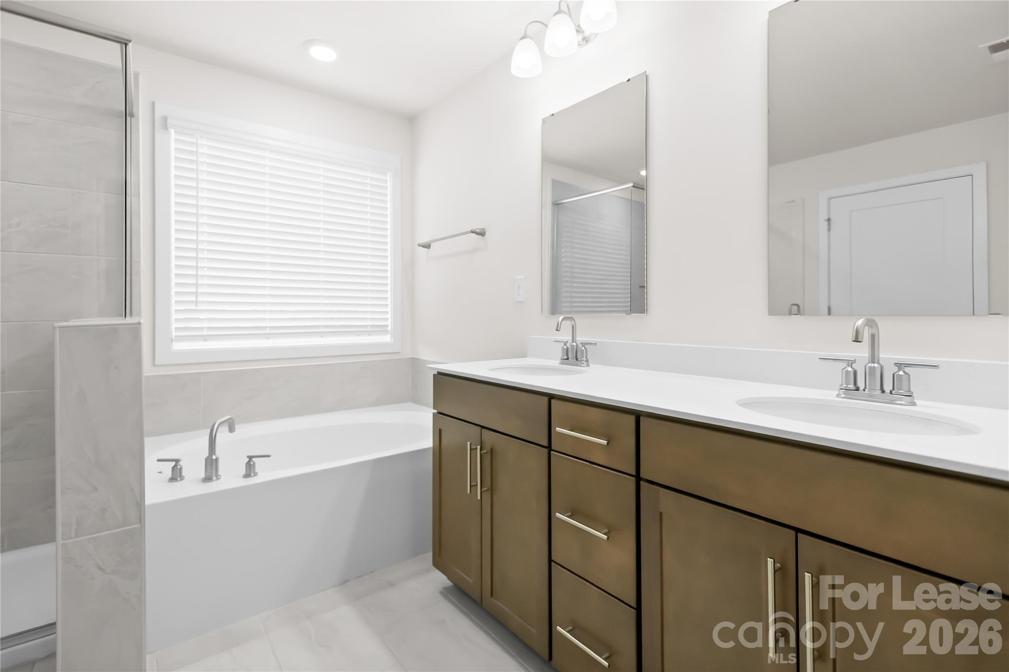 7589 Bainbridge Road Property Photo 29