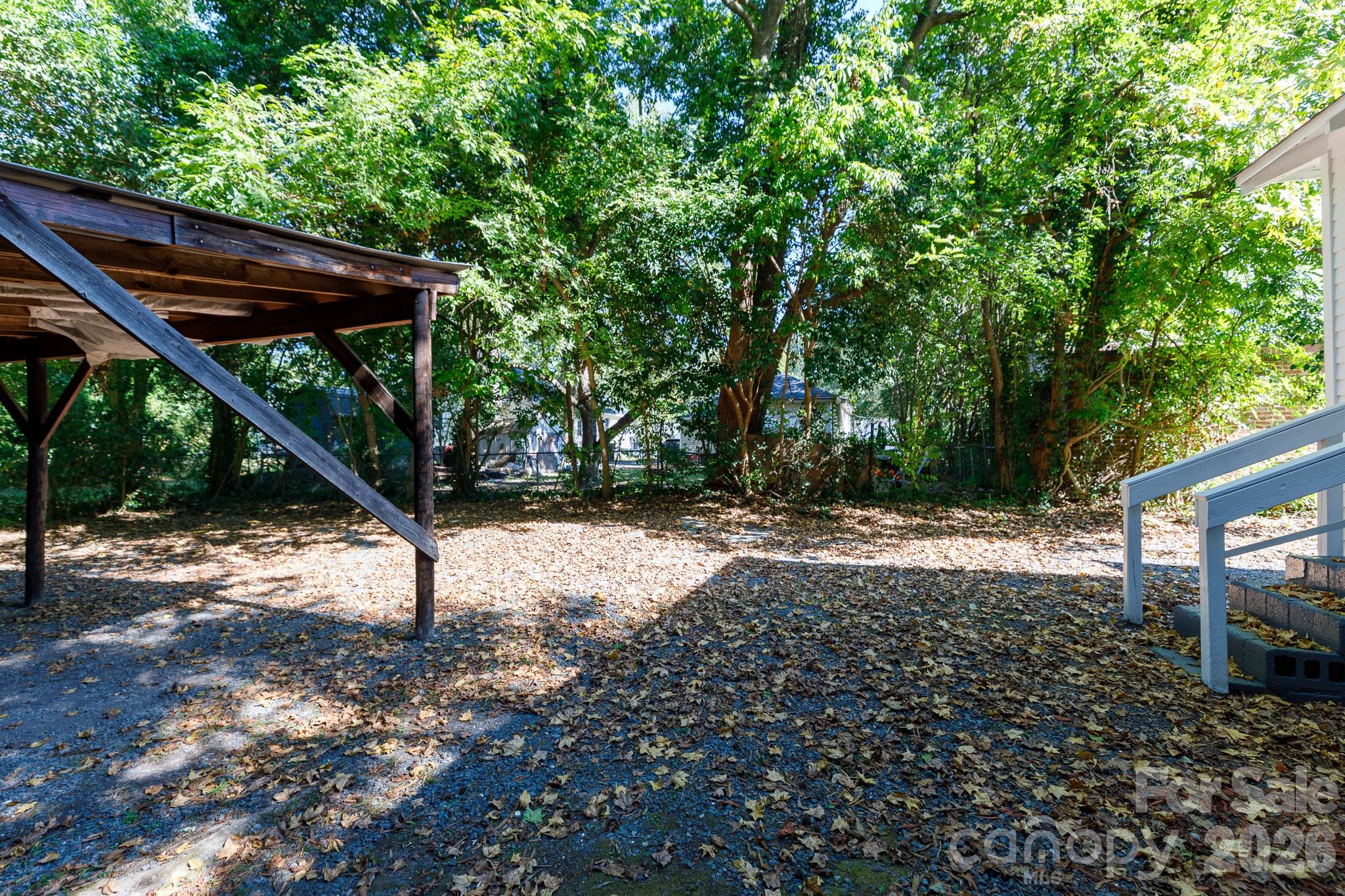 316 S Stonewall Avenue Property Photo 4