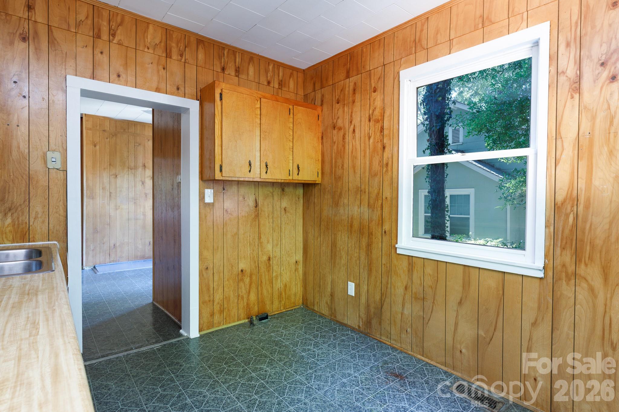 316 S Stonewall Avenue Property Photo 12