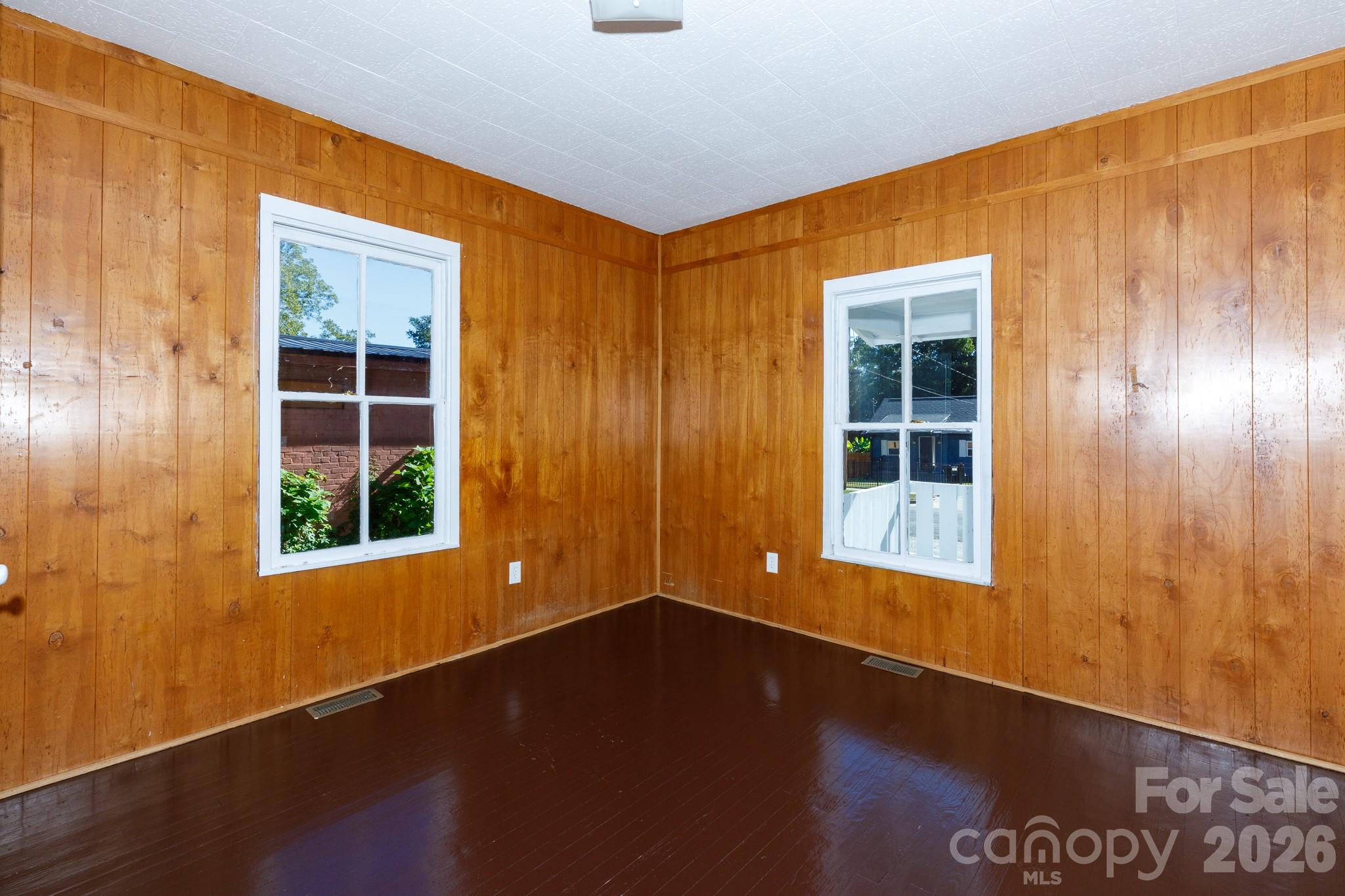 316 S Stonewall Avenue Property Photo 17