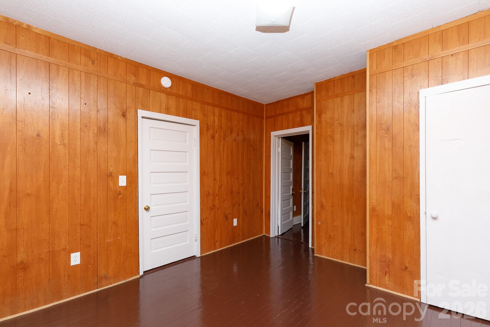 316 S Stonewall Avenue Property Photo 18