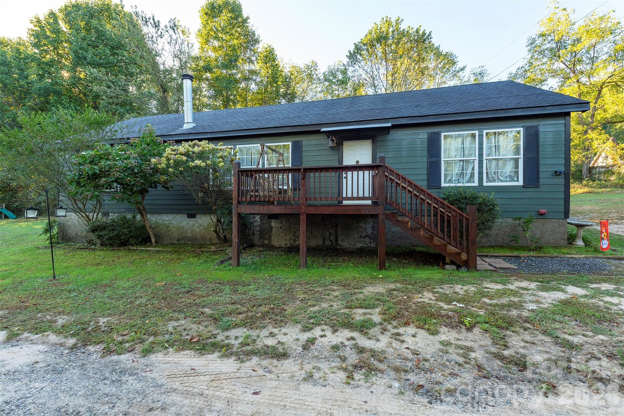 12 Stoney Creek Lane Property Photo 1