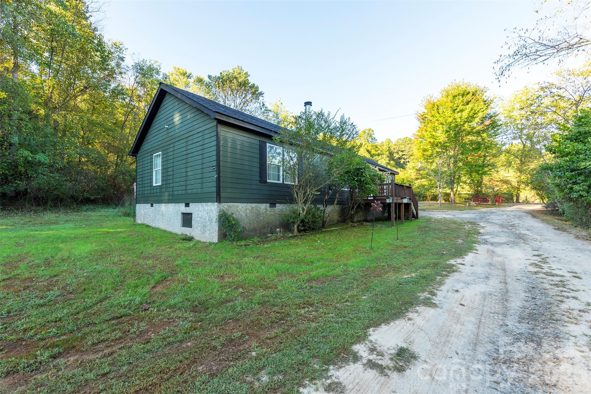 12 Stoney Creek Lane Property Photo 2