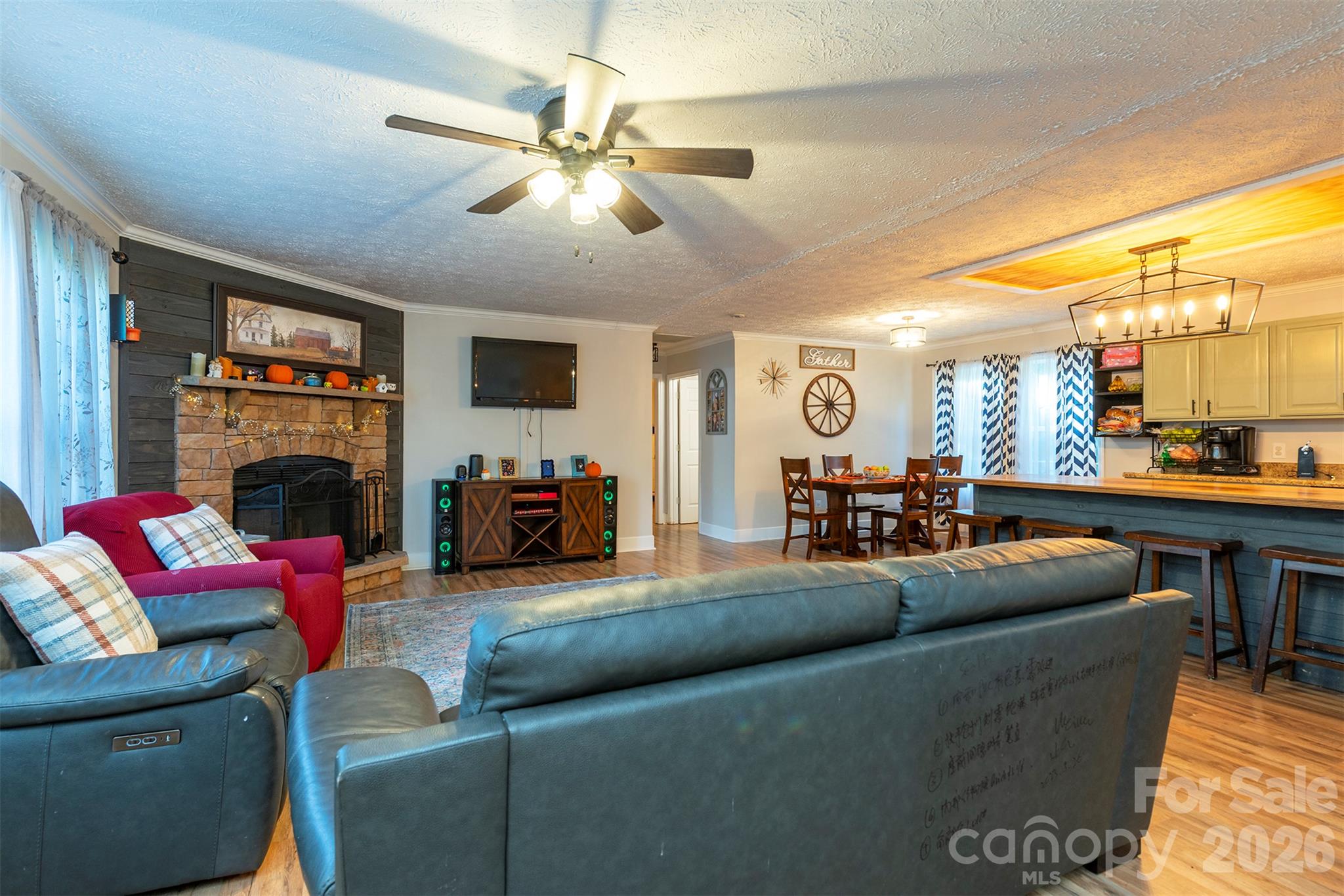 12 Stoney Creek Lane Property Photo 3