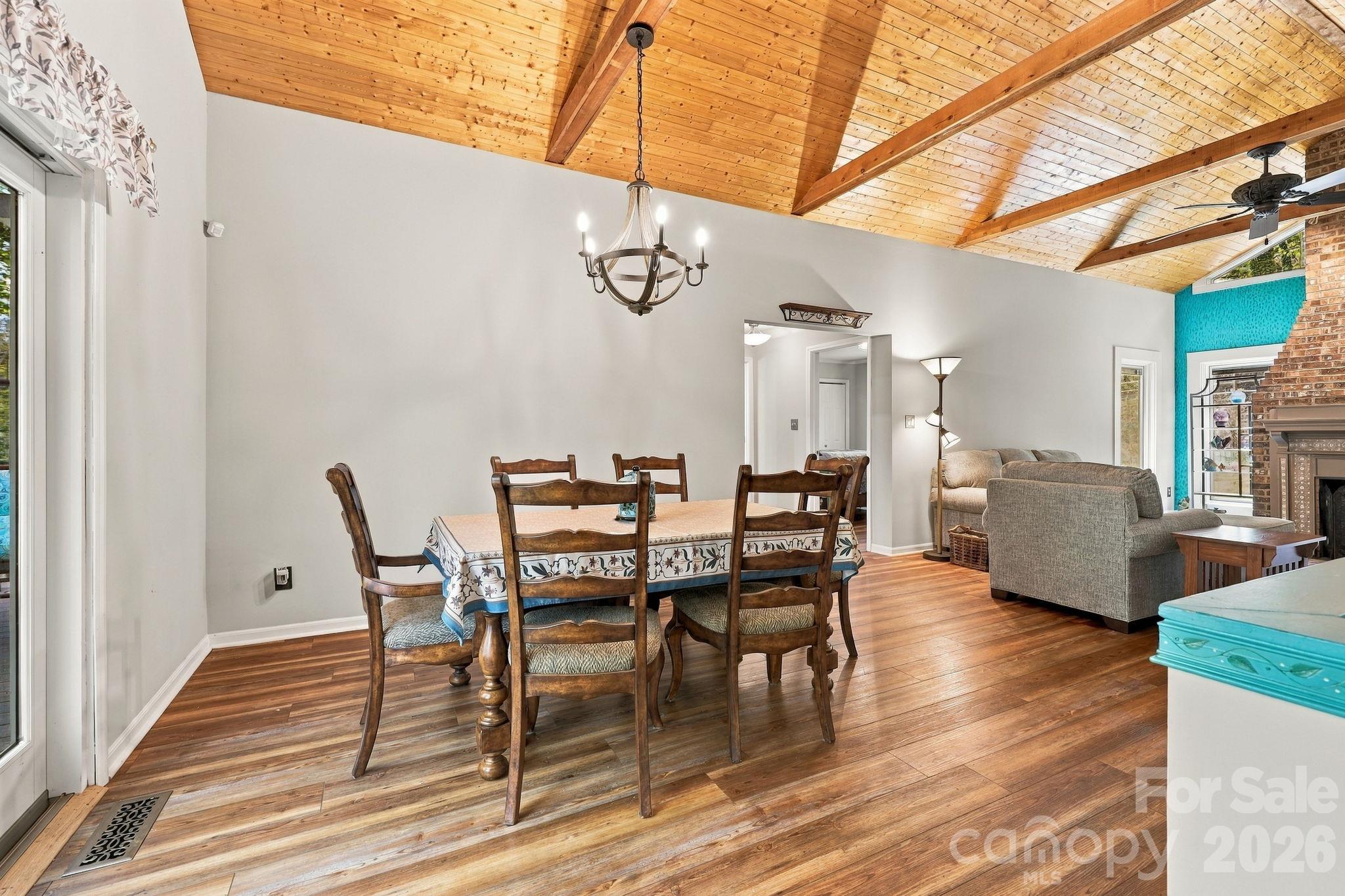 14 Cambridge Drive Property Photo 6