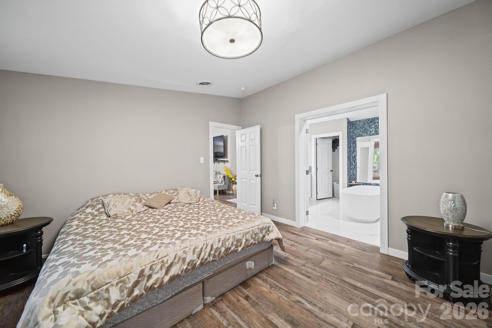 2219 Wade Funderburk Road Property Photo 13
