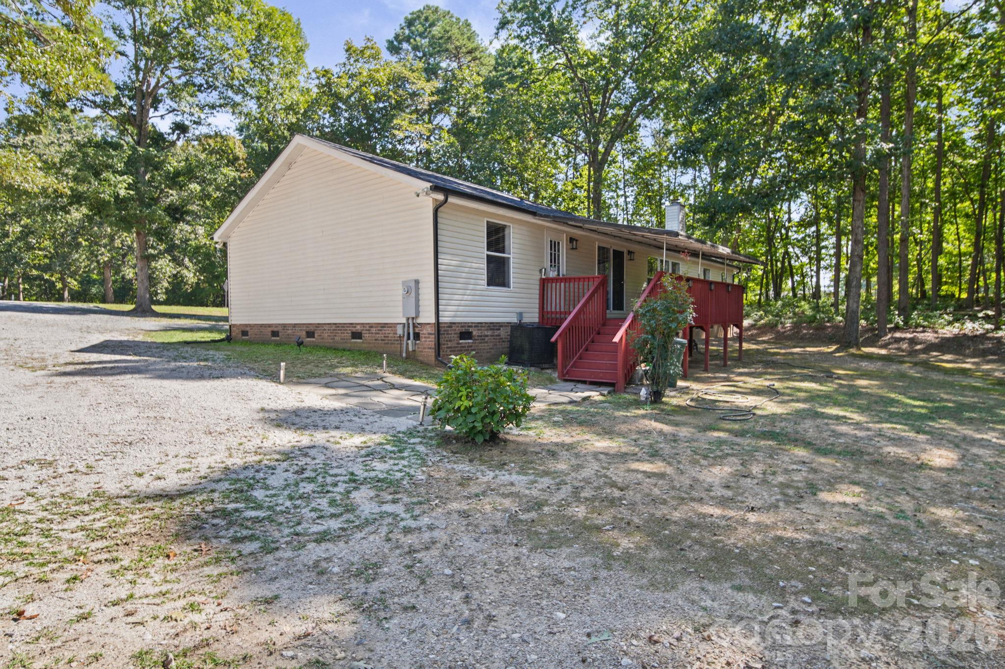 2219 Wade Funderburk Road Property Photo 19