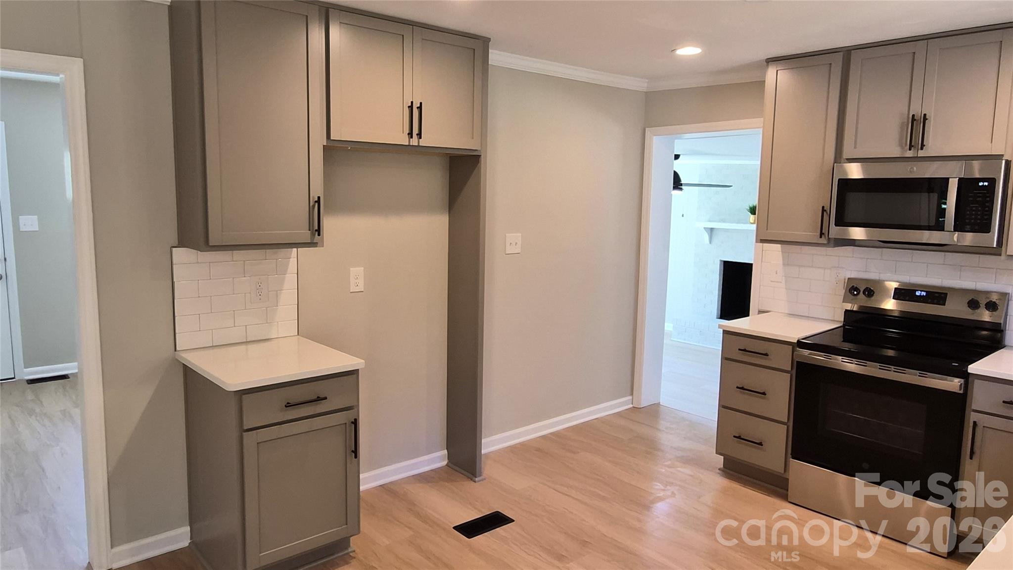 3268 Hoke Road Property Photo 5
