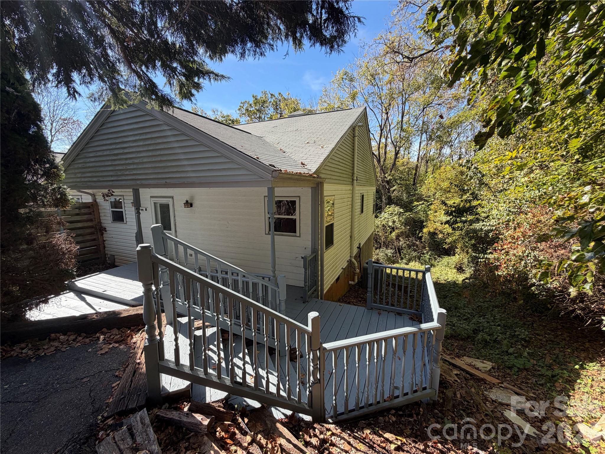 121 Merchant Street Property Photo 1