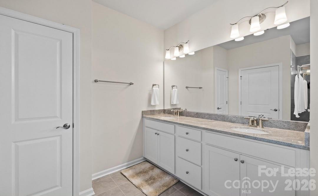 2501 Friars Court Property Photo 8