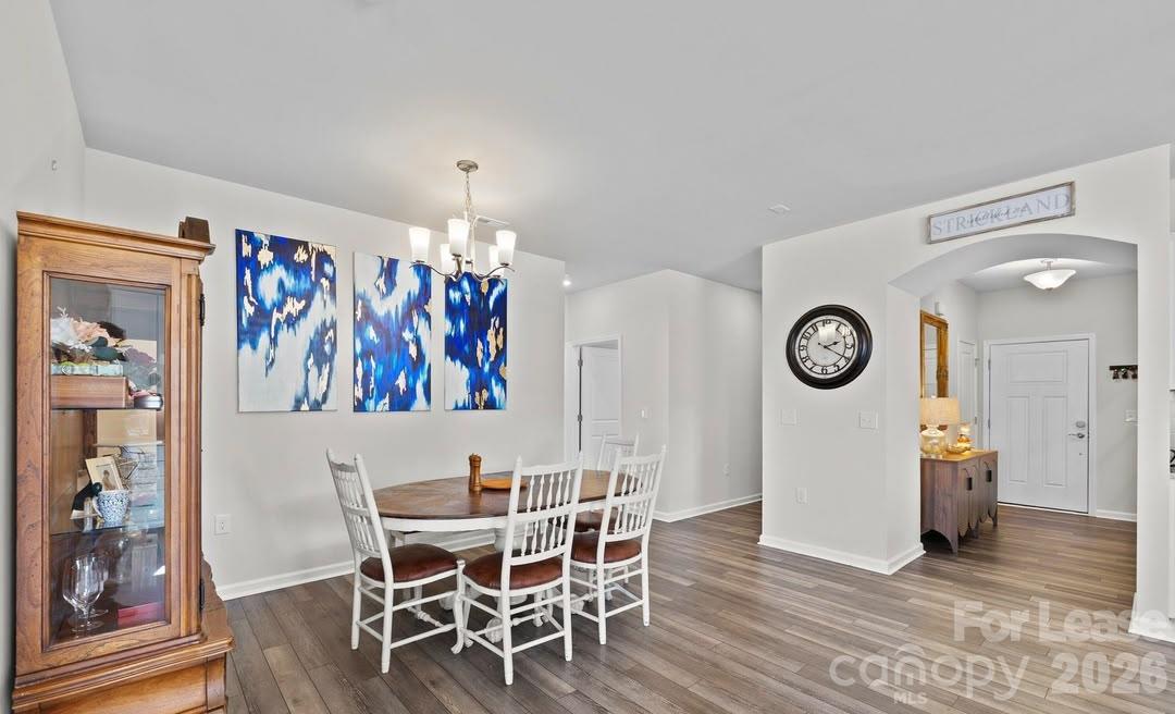 2501 Friars Court Property Photo 13