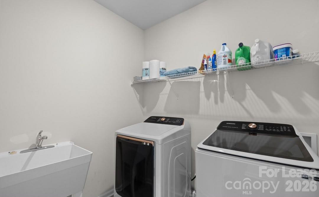 2501 Friars Court Property Photo 17