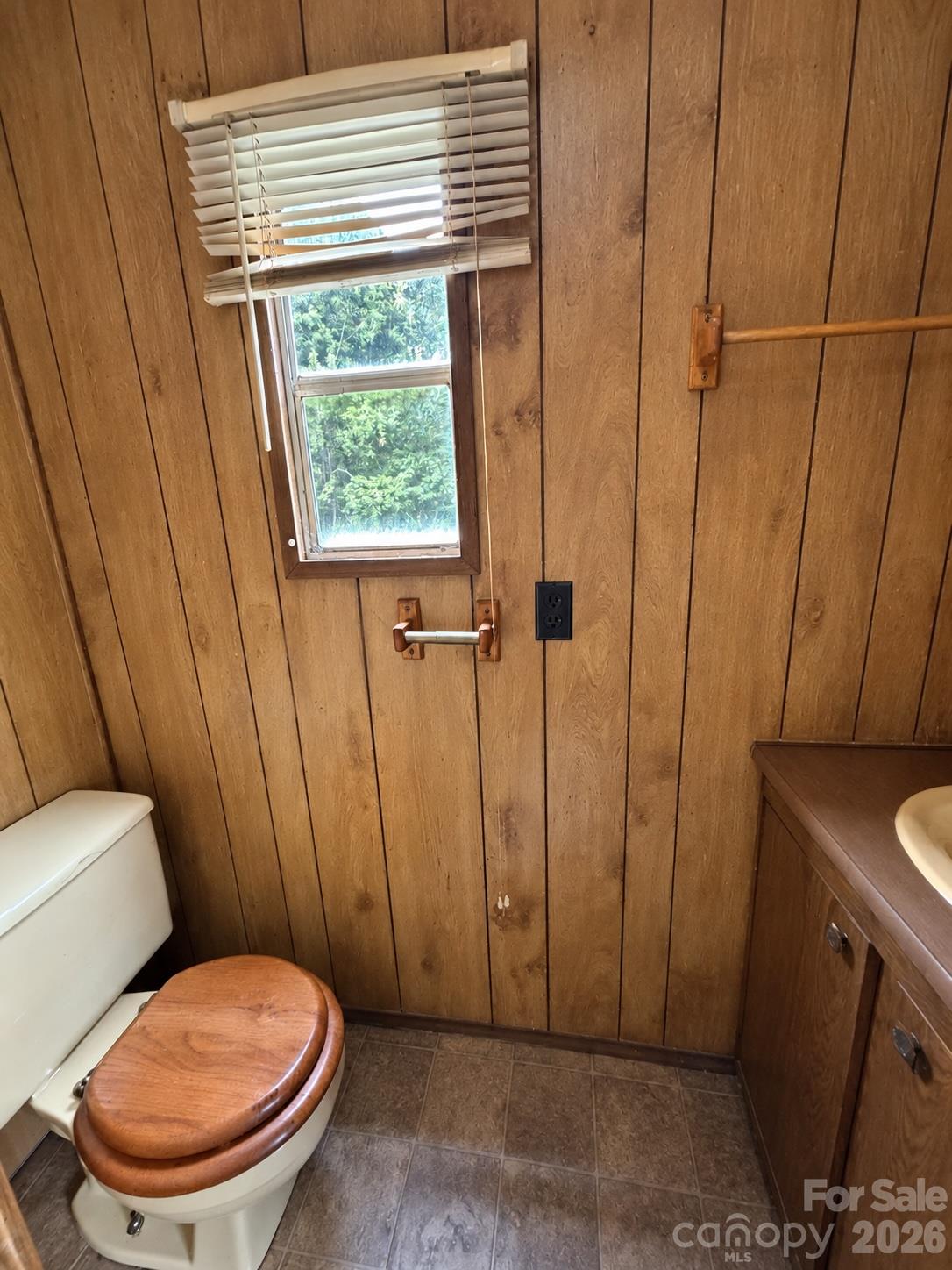 2156 John Everall Road Property Photo 12