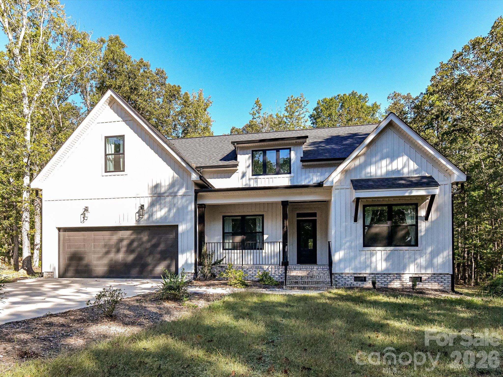 1115 Zeb Helms Road Property Photo 1