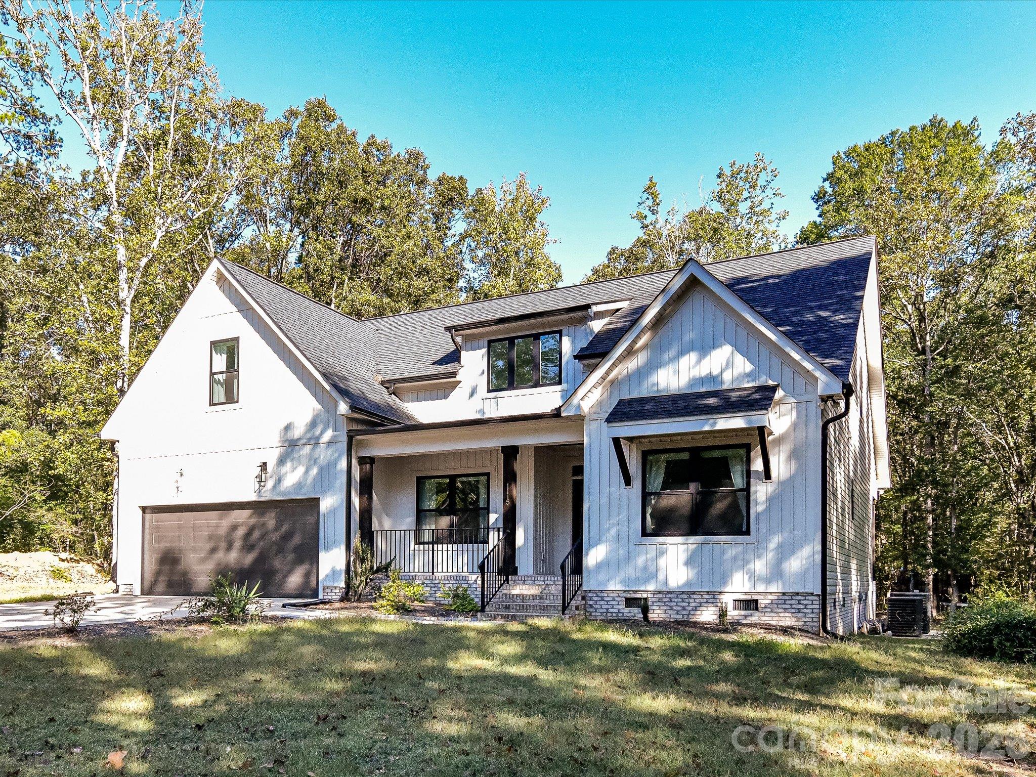 1115 Zeb Helms Road Property Photo 2