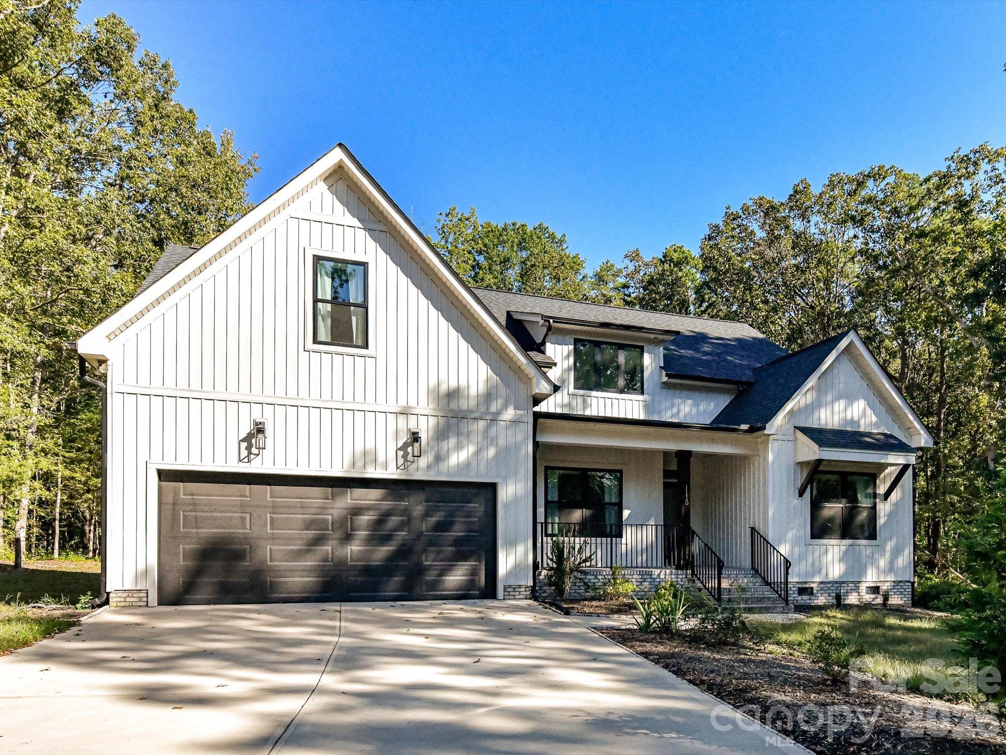 1115 Zeb Helms Road Property Photo 3