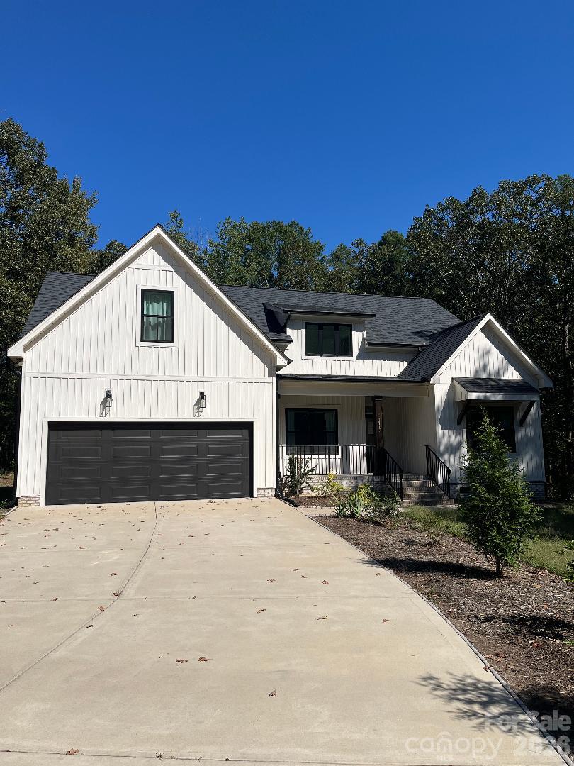 1115 Zeb Helms Road Property Photo 4