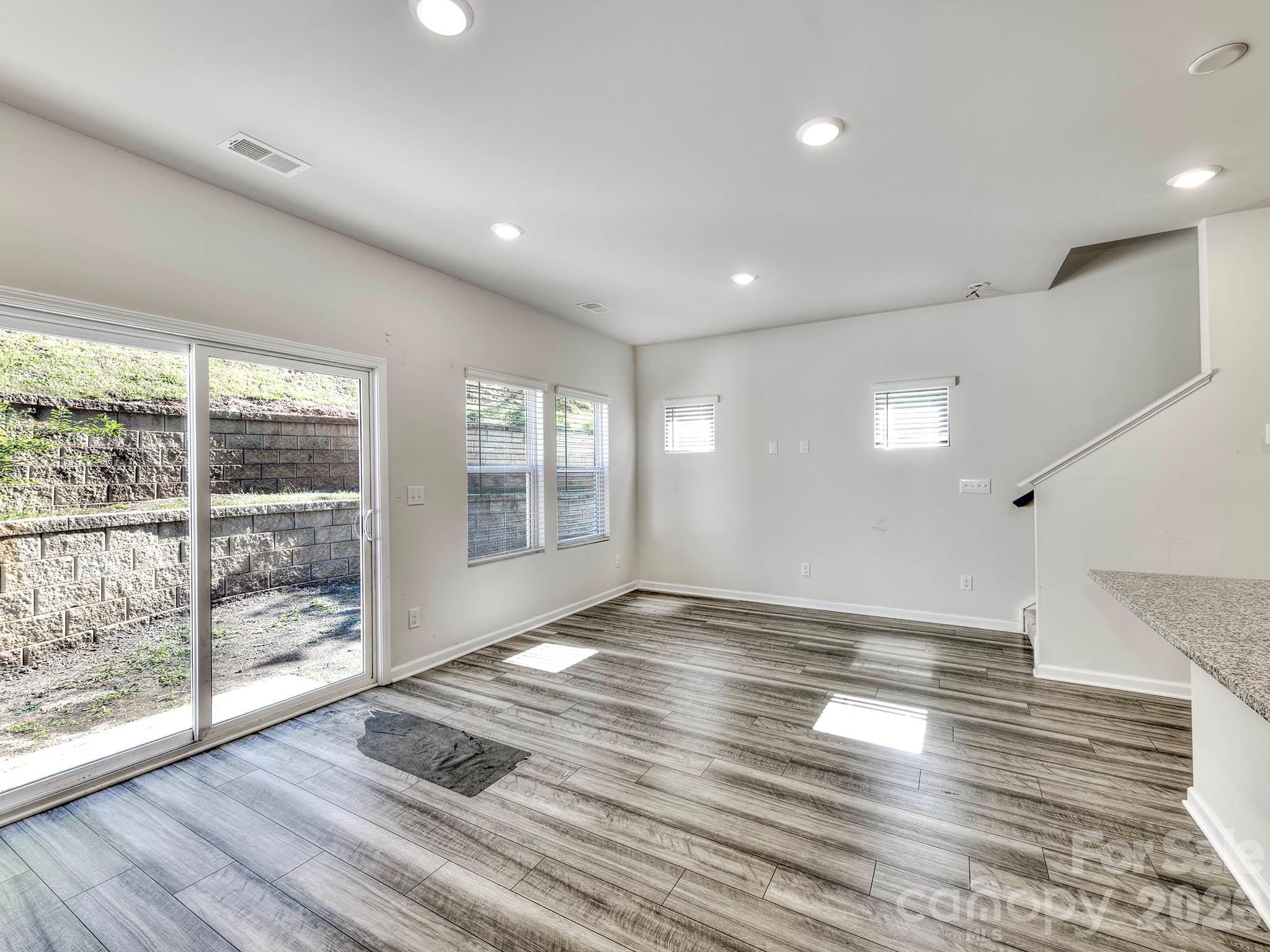 840 Gerard Bay Drive Property Photo 10