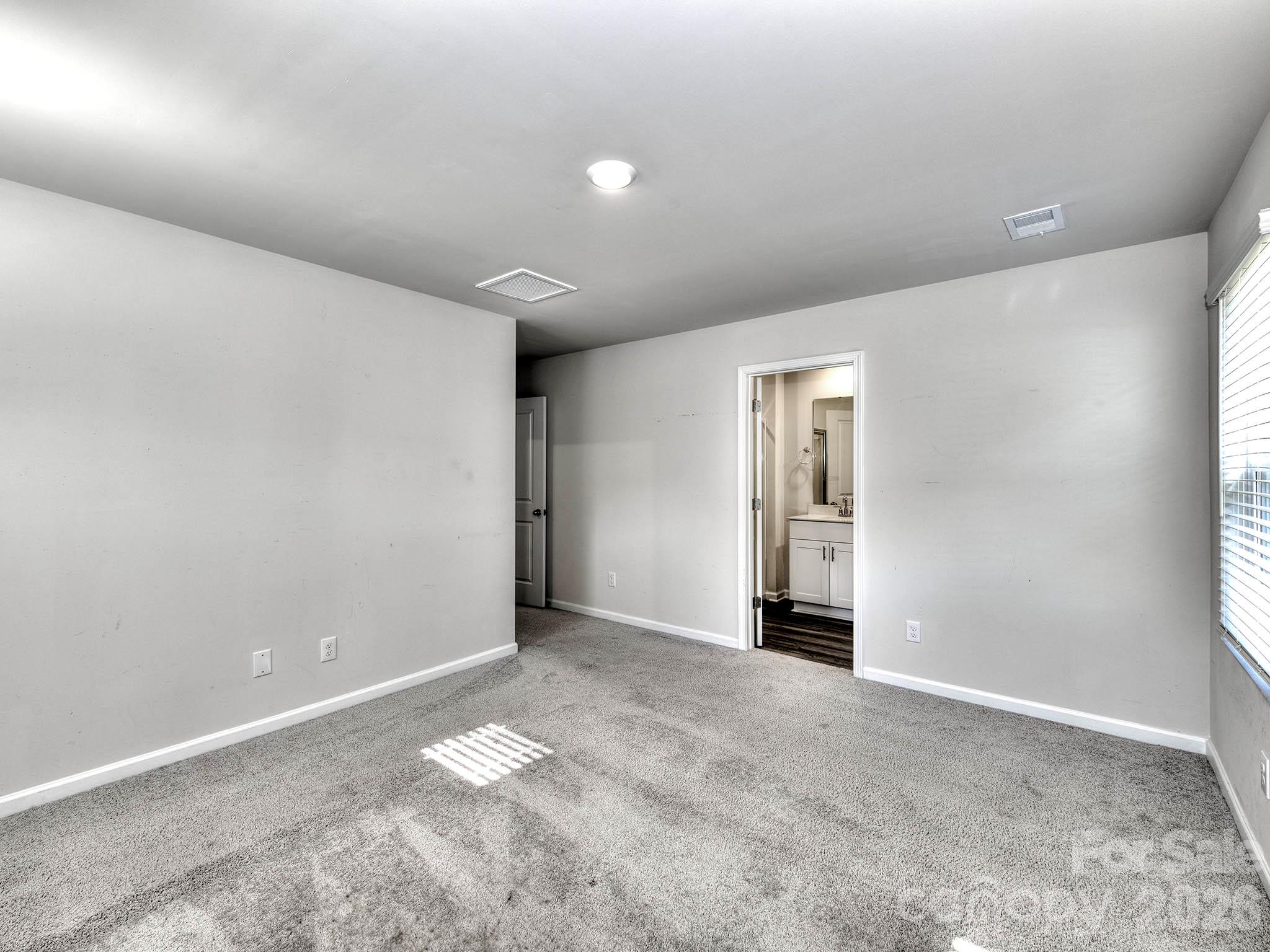 840 Gerard Bay Drive Property Photo 18