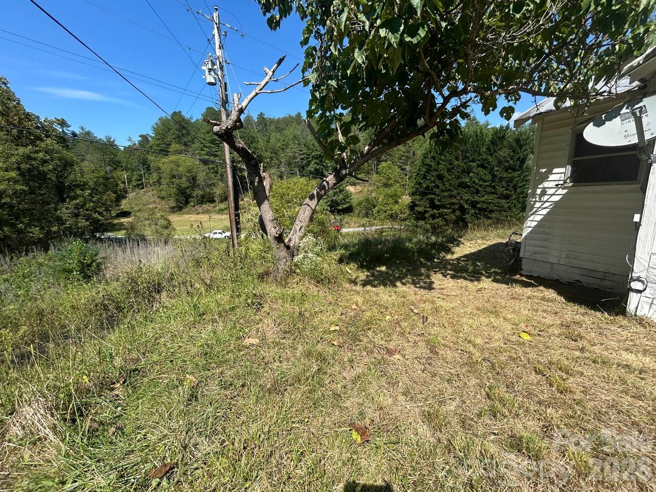 2635 Lower Gabriels Creek Road Property Photo 2