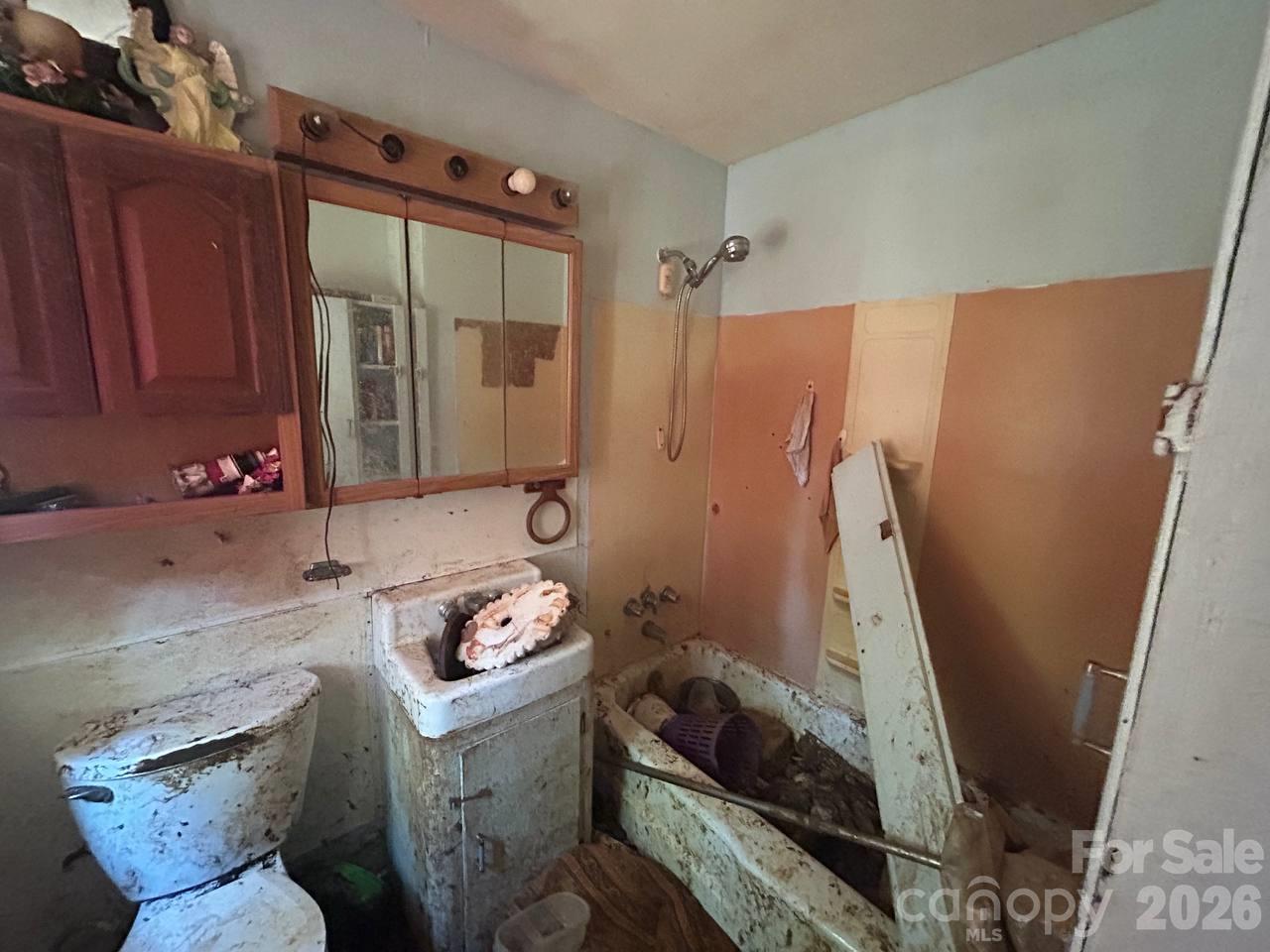 2635 Lower Gabriels Creek Road Property Photo 7