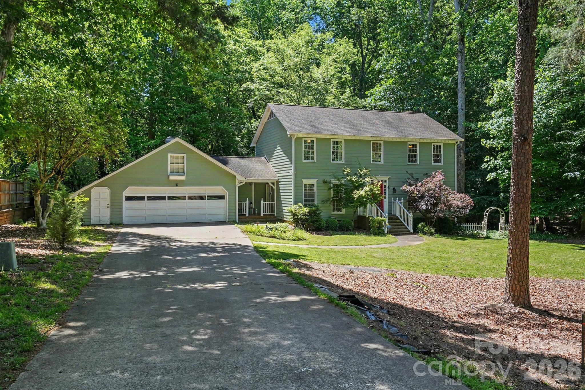 5812 Camelot Road Property Photo 2