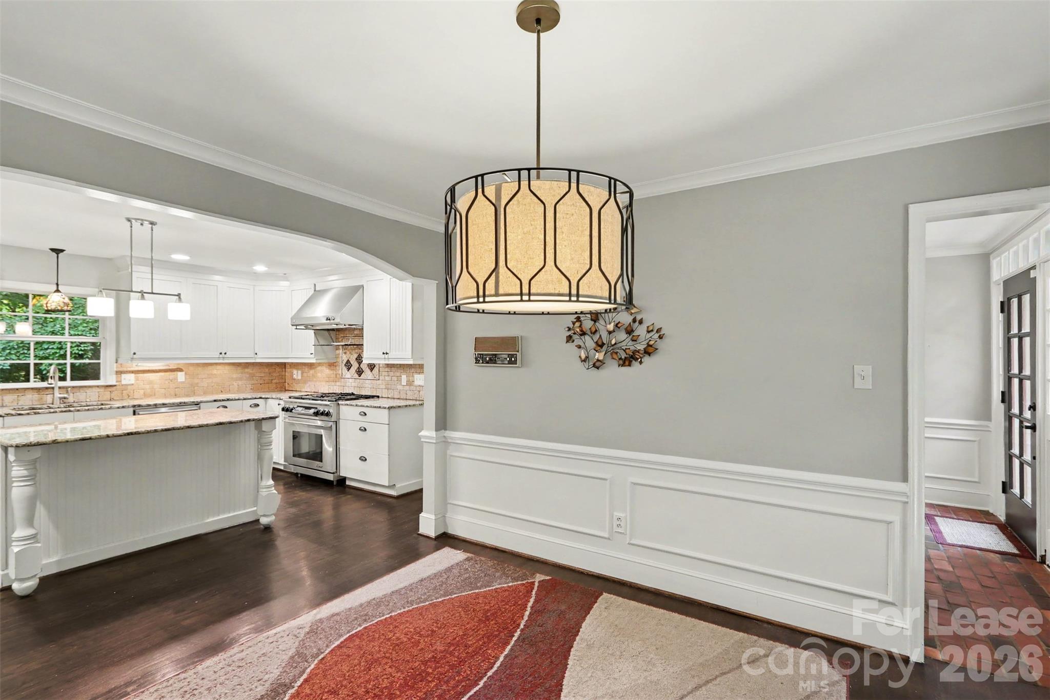 5812 Camelot Road Property Photo 12