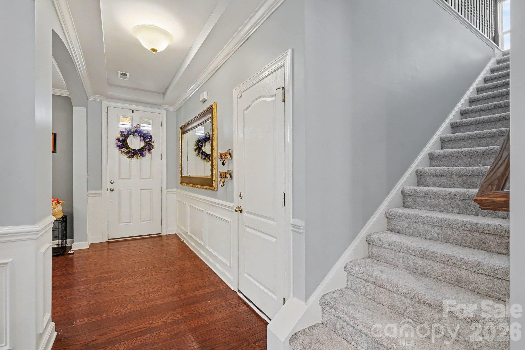 8340 Breton Way Property Photo 4