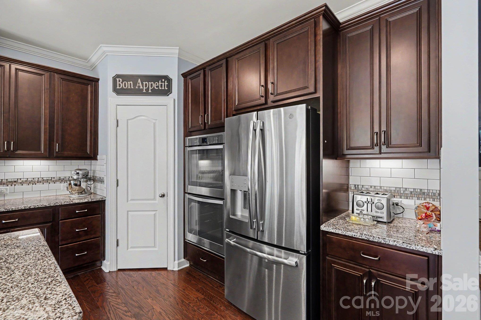 8340 Breton Way Property Photo 21