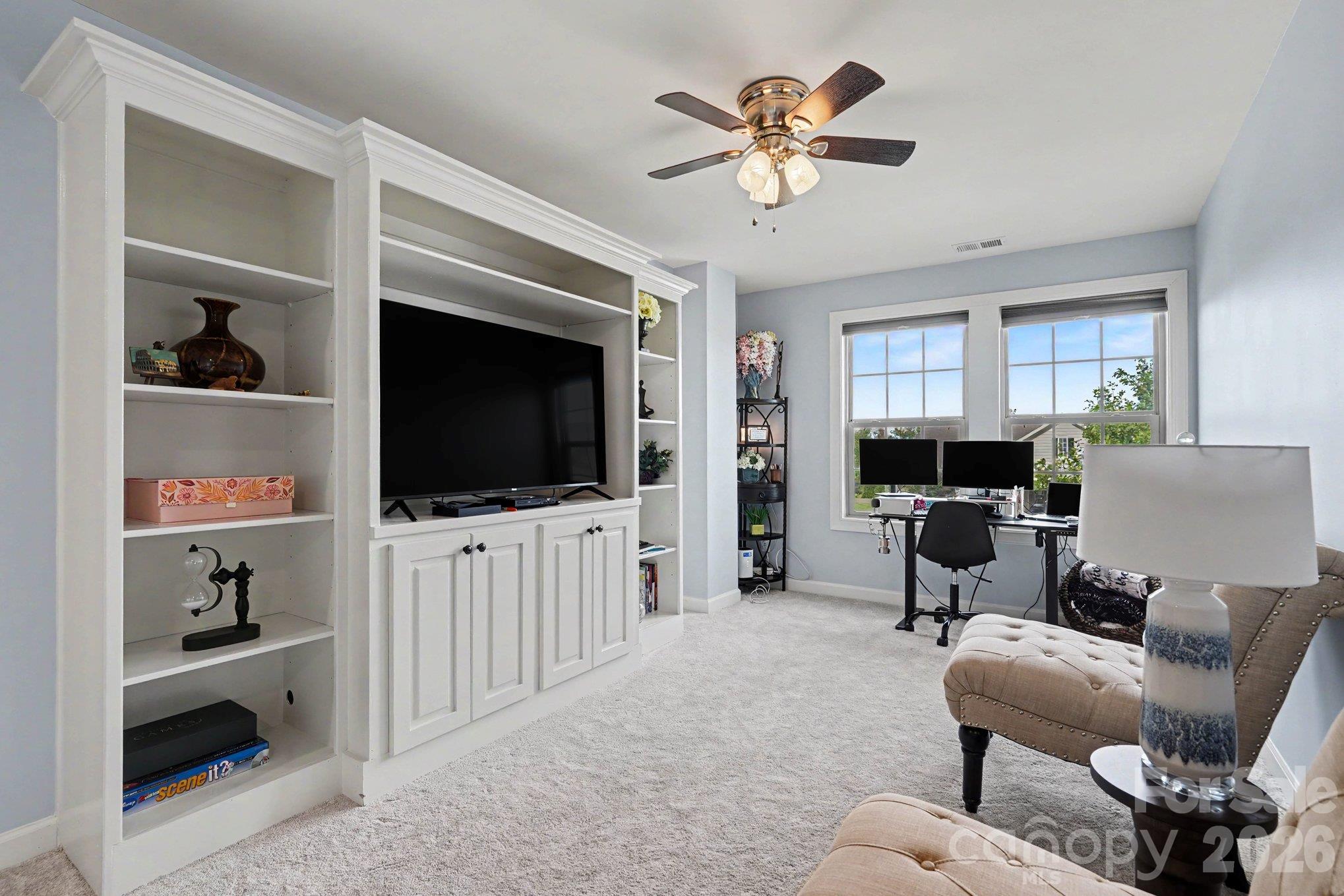 8340 Breton Way Property Photo 38