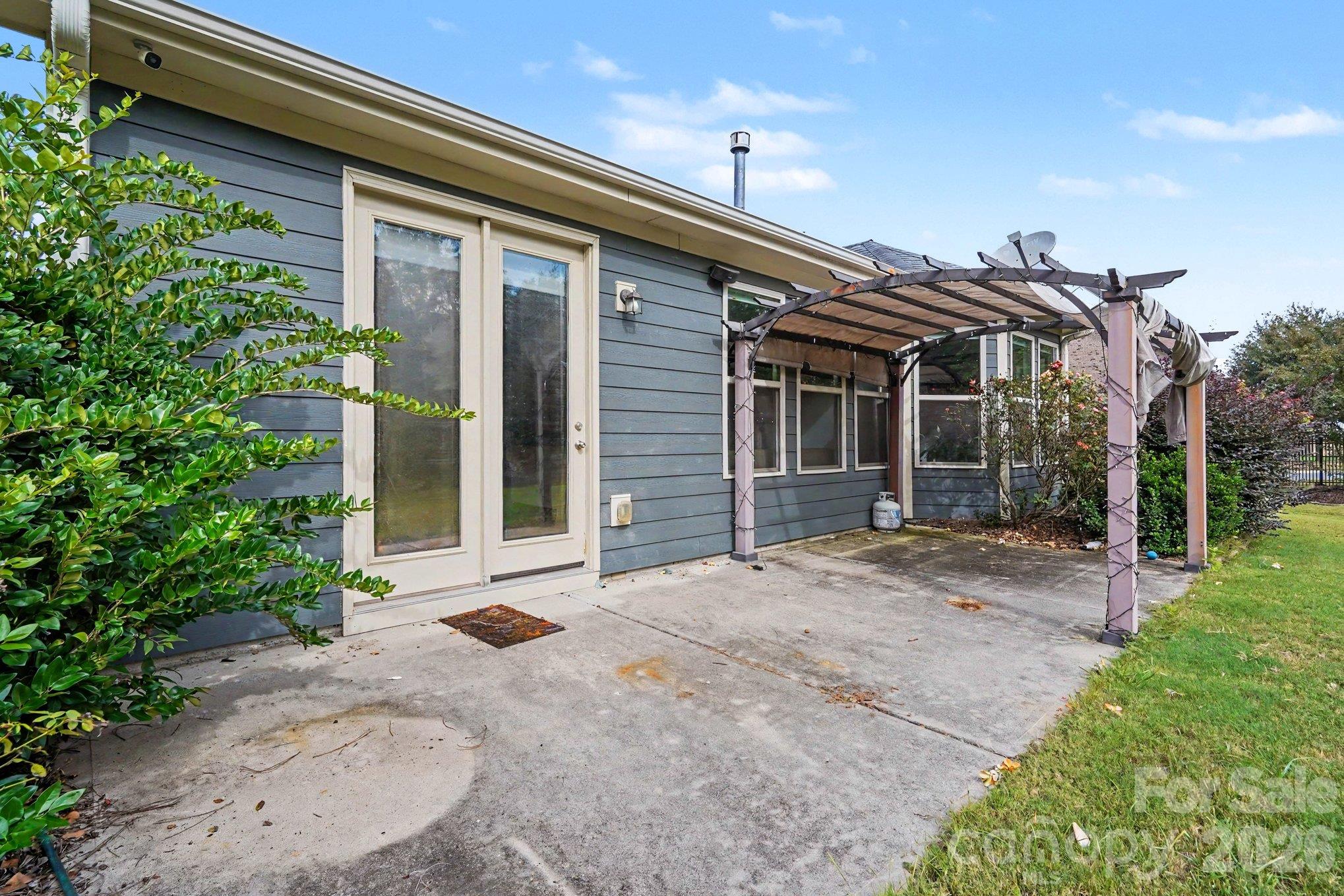 8340 Breton Way Property Photo 45
