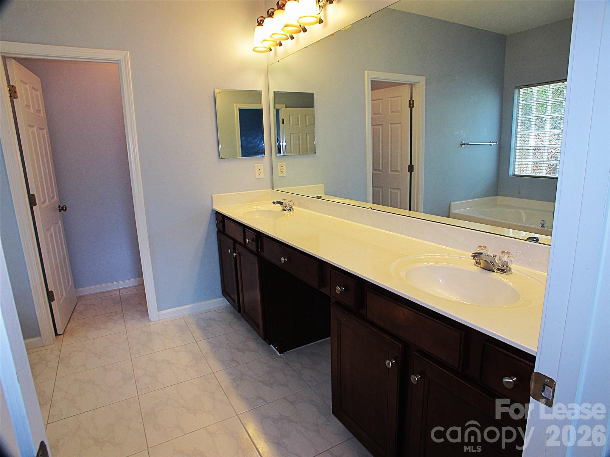 3012 Stevens Schultz Lane Property Photo 9