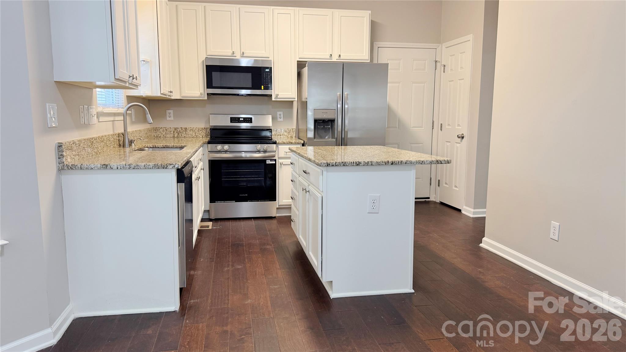 13611 Toka Court Property Photo 7