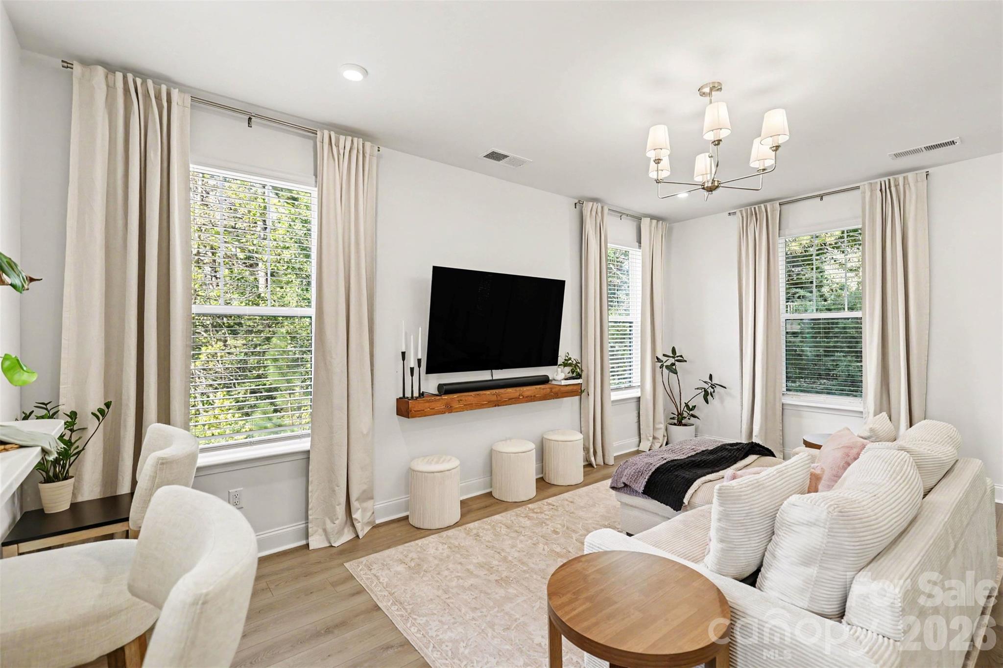 14038 Felix Lane Property Photo 6