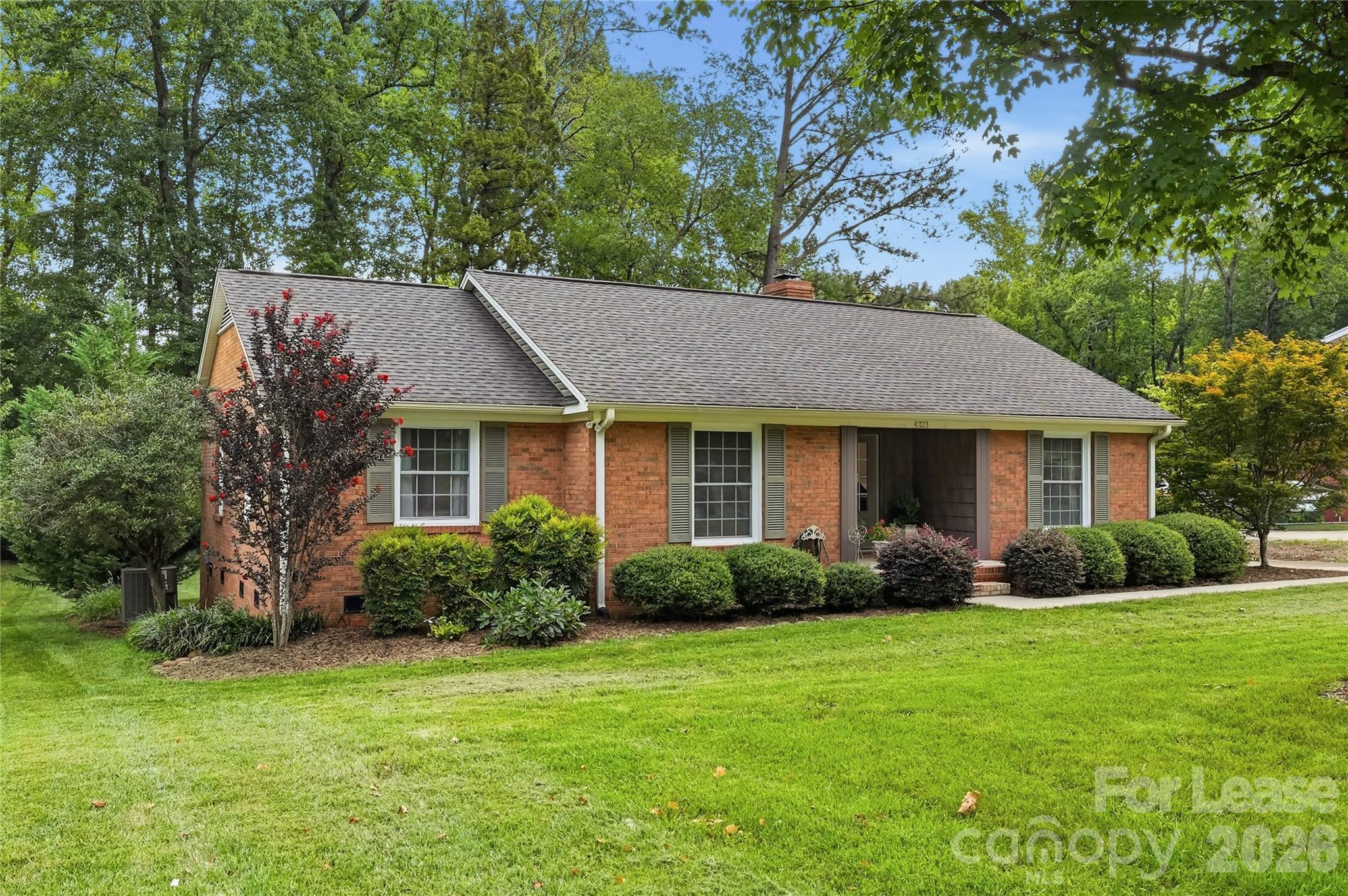 4323 Emory Lane Property Photo 3