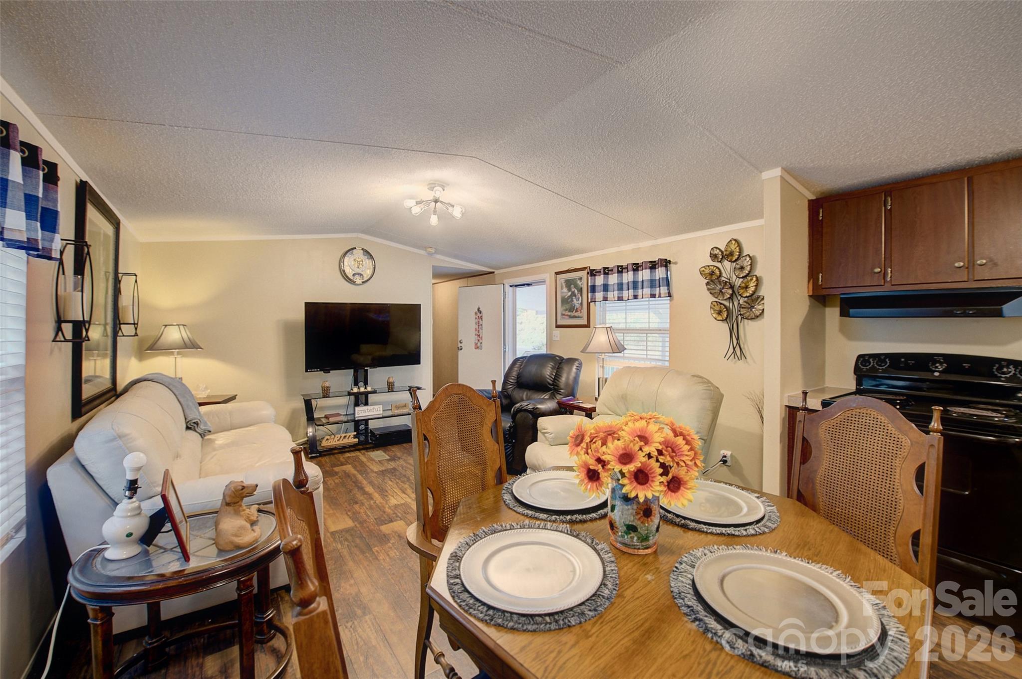 120 Ed Young Road Property Photo 4