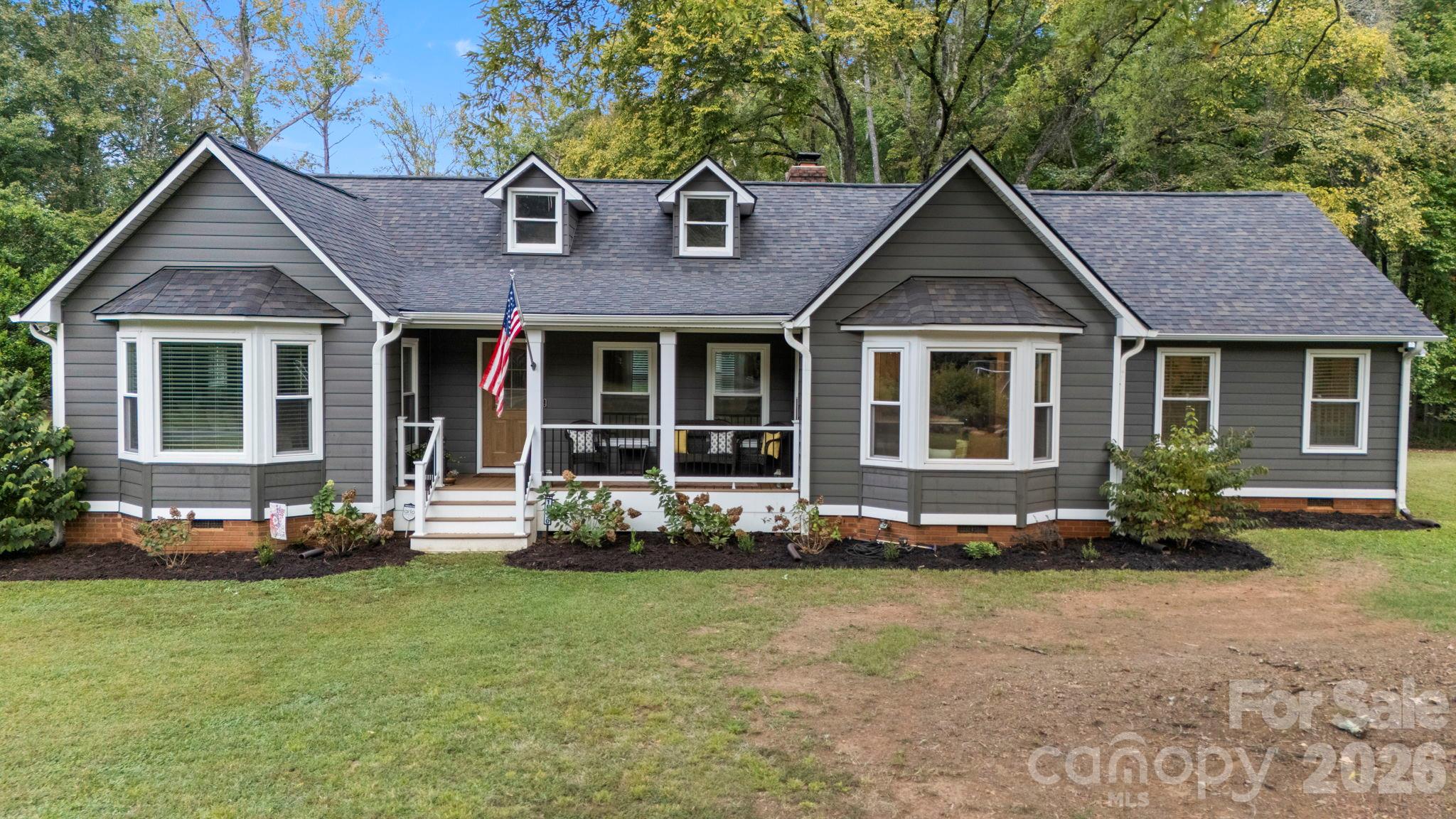 10930 Beatties Ford Road Property Photo 1
