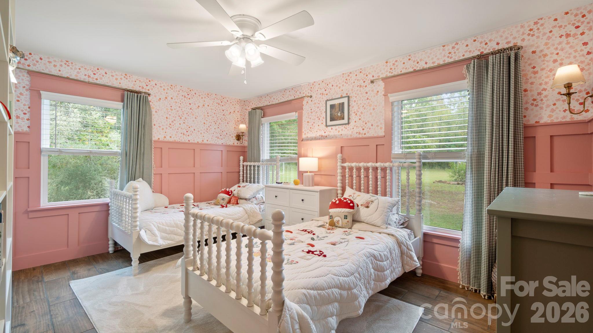 10930 Beatties Ford Road Property Photo 15